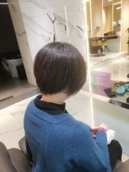 -罗亚帝造型·烫发染发