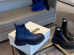 -Alexander McQueen(远洋太古里店)