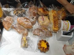 -Caidie Bakery采蝶轩(百越店)