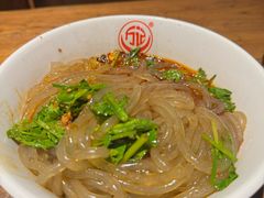 -万记麻辣烫国展总店