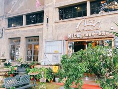 -more than meow吴止猫主题餐厅(承德 中船汇店)