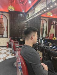 -东方先生国潮男士理发馆