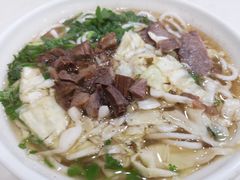 -花溪王记牛肉粉(四季花溪商场店)