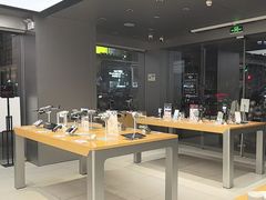 -DJI大疆(深圳华强北曼哈授权体验店)