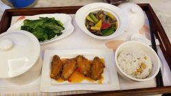 -莉泽月子中心(凯旋江景店)