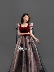 点击看大图 -艾拉·女王婚纱礼服馆