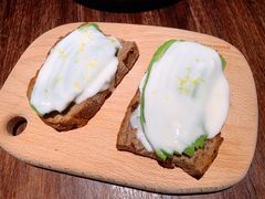 牛油果烤面包配酸奶-1861意大利餐厅(文化广场店)