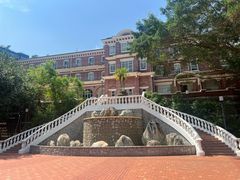 -香港大学
