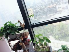 -ME觅妆·定制美妆·彩妆私教(菱角湖店)