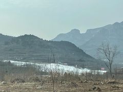 -济南卧虎山滑雪场
