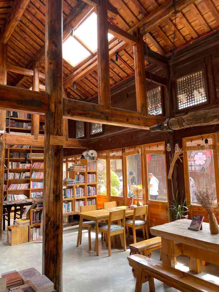 万邦·留坝书房-"服务态度:也许你在茫茫人海里做了太久的.