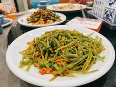 肉焖油豆角-东北农家小院(定西路店)