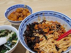 -鲁达面馆本帮风味(共康东路店)
