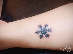 -AC TATTOO 纹身