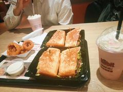 -The Habit Burger Grill 哈比特汉堡(复兴soho店)