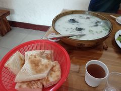 -美顺香食府鱼头老店(雪野湖店)