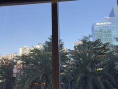 -大中华希尔顿酒店-念自助餐·嗨啤·小龙虾