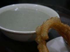 豆汁焦圈-老磁器口豆汁店(天坛店)