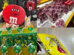 -m豆巧克力世界(上海世茂广场店)