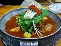 -喇喇排骨火锅·传统韩式脊骨汤(望京西园总店)