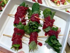 -来龍儿鲜切牛肉自助老火锅