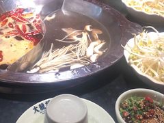 -大龙辣火锅·龙虾·烧烤(湖滨新天地店)