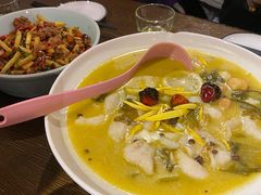 柠檬橘黄酸汤鱼-薄荷小筑融合音乐餐吧(农业路店)