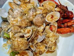 -金滏山·烤肉海鲜火锅自助(襄阳万达店)