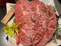 -山川小町·极番烧肉(新地假日广场店)