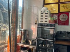 -老头爱马仕酸豇豆炒饭(丰富路店)