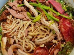 -镇南锅盖面馆(解放路店)