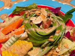 牛油果色拉-水之惠鲜鱼料理(王府大街店)