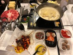 -鲜入围煮花胶鸡海鲜火锅