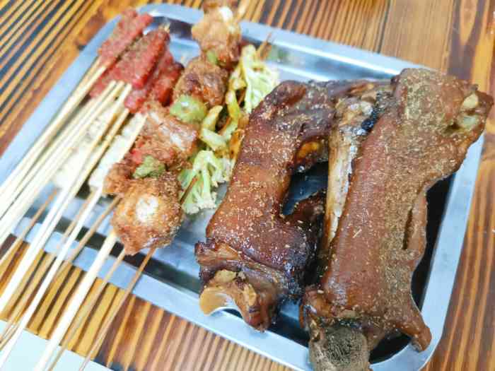 隆炎烧烤(常州店)-"看距离1公里左右,然后导航去的,导航很准.