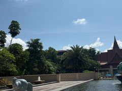 -西双版纳融创皇冠假日度假酒店