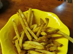 -BHC炸鸡(明洞总店)