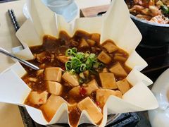 -穹六人间 people 6(岳阳路店)