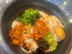-桥香园过桥米线(国贸店)