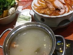 -龙聚德北京烤鸭(沙坪坝华宇A馆店)