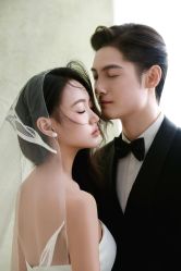 -喜爱高定婚纱摄影