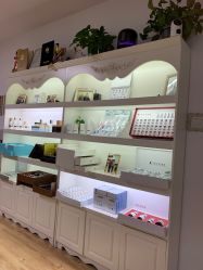 -美肤盾祛痘·问题肌头疗管理中心