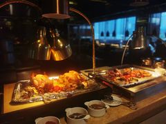 自助取餐区-大中华希尔顿酒店-念自助餐·嗨啤·小龙虾
