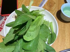 -茸梅路右拐龙虾-农家菜(松江店)