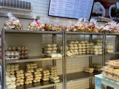 面包甜点陈列柜-白玉兰食品(甜云店)