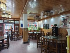 -芦茨金富饭庄·25年老字号·专做稻草鸡