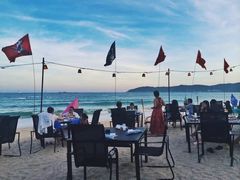 -亚龙湾喜来登·美景台大堂吧