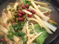 酸辣笋尖炒粉-韦记老友粉(大华店)