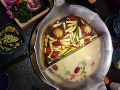 -湊湊火锅·茶憩(打浦桥日月光店)