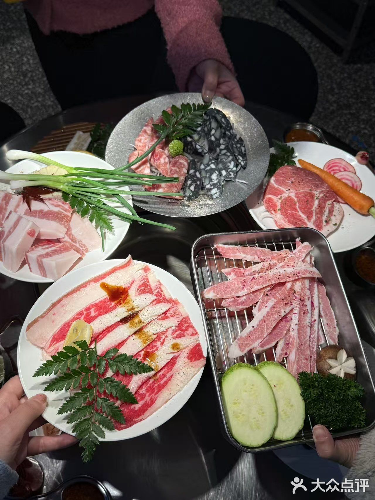 炭烤肉食享受