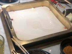 -尚尚仙·酸汤猪手·猪肚鸡火锅(华联万柳购物中心店)